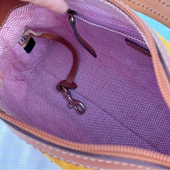 Rare! Dooney and Bourke East West Hobo Shoulder Bag - Picture 11 of 14